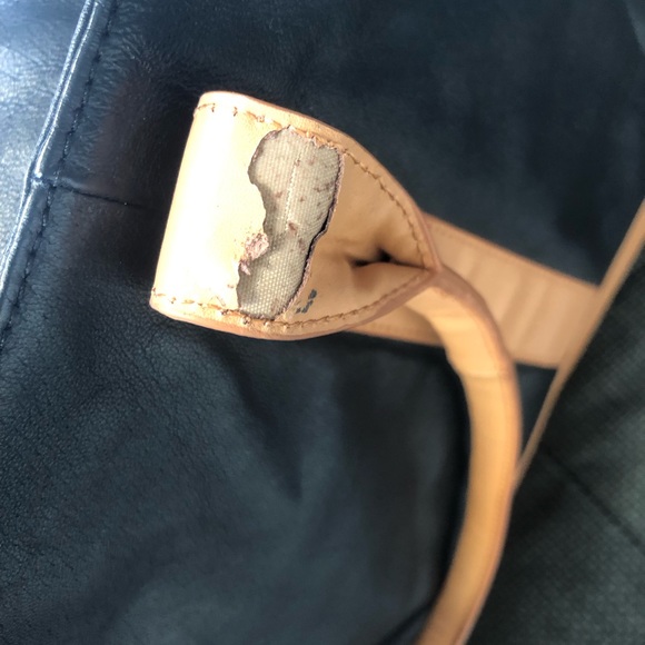 Danier Leather Black and Camel Purse - Picture 10 of 10